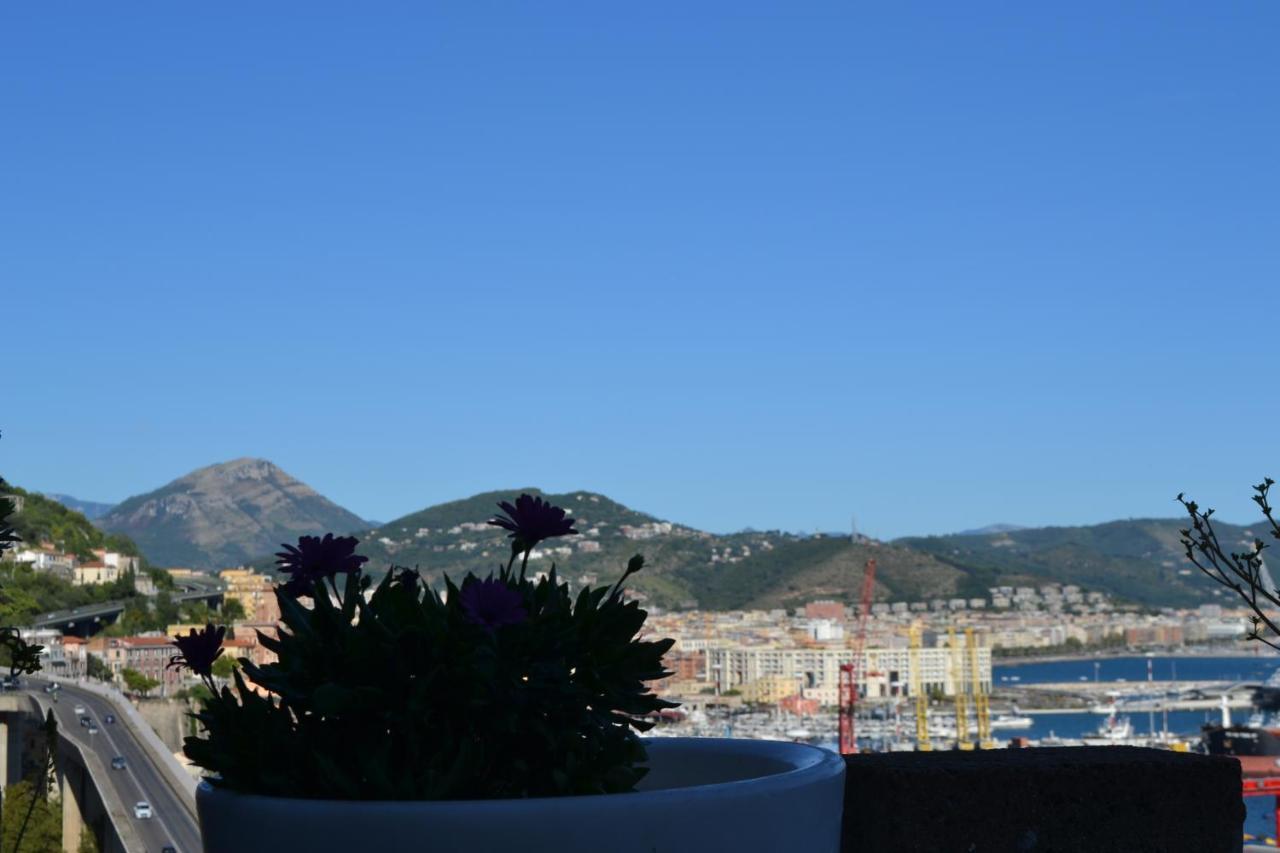 B&B Charming House Salerno Luaran gambar