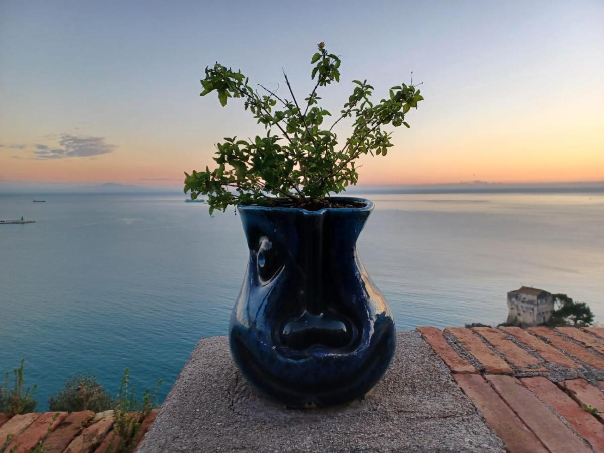 B&B Charming House Salerno Luaran gambar