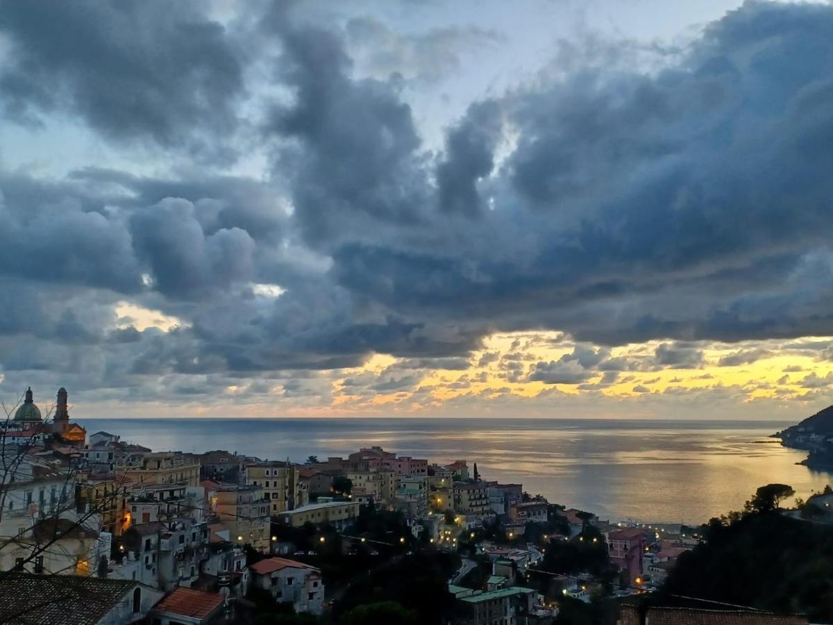 B&B Charming House Salerno Luaran gambar
