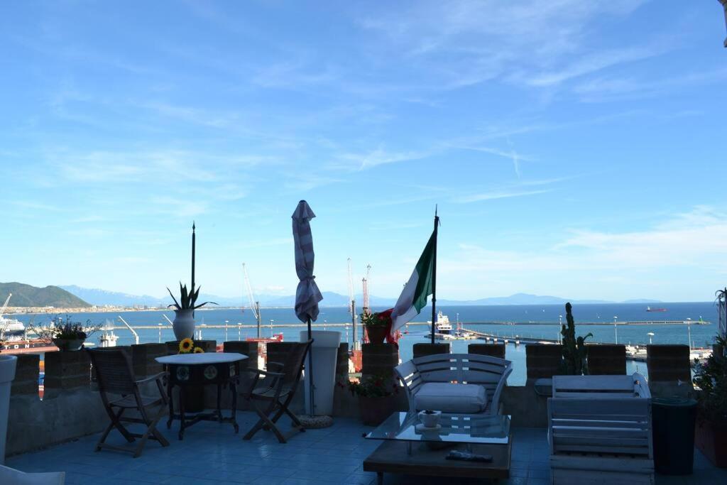 B&B Charming House Salerno Luaran gambar